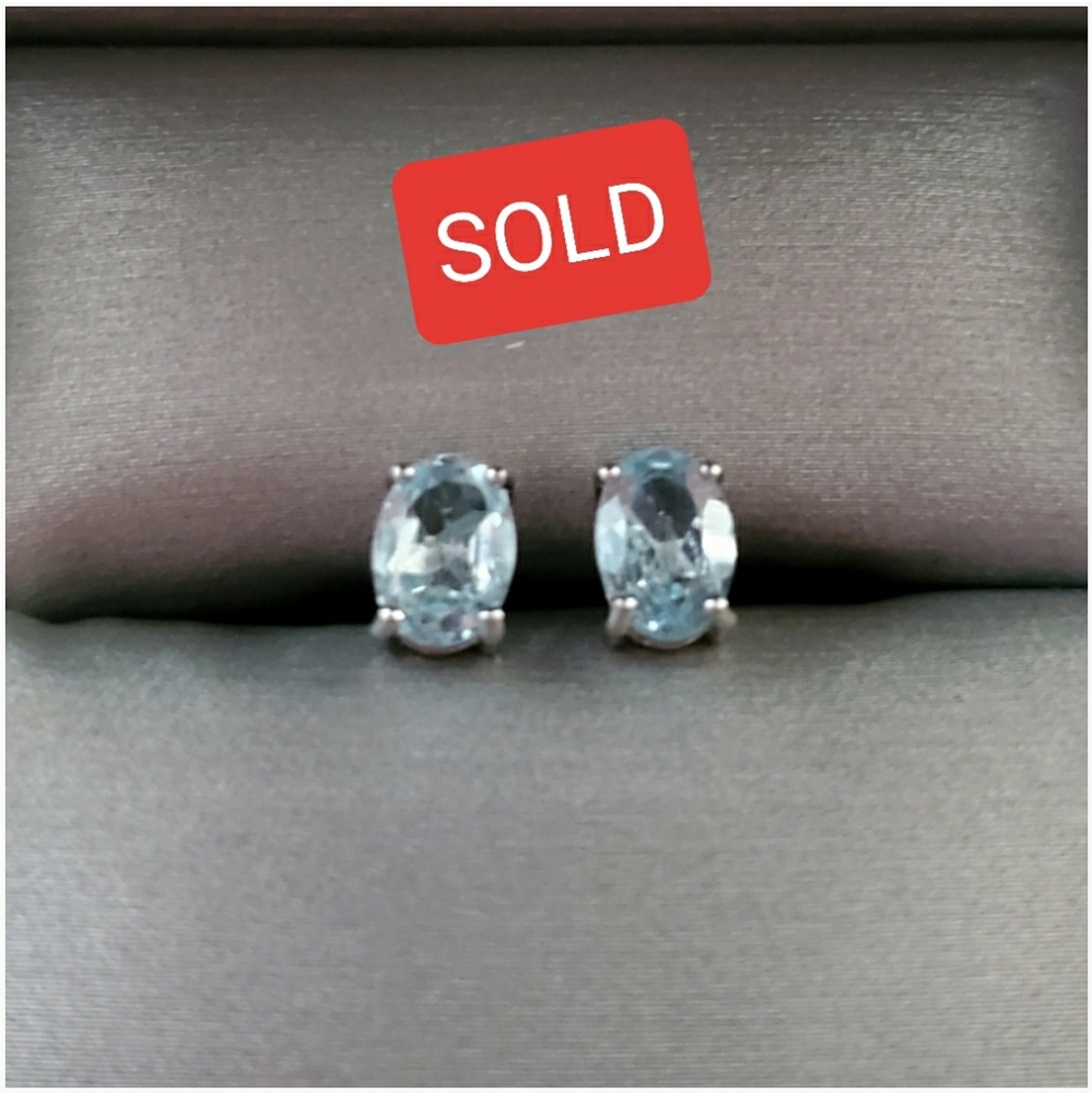 New Blue Topaz Gemstone Studs💎